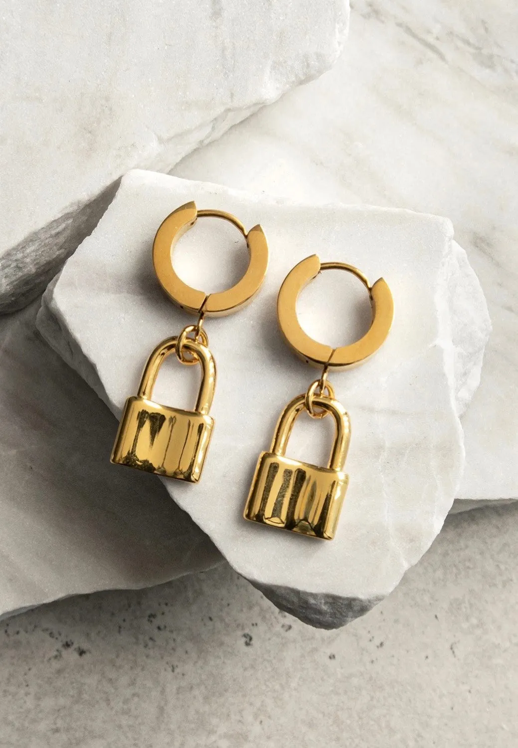 Ask & Embla - Knox Lock Huggie Gold - Earrings