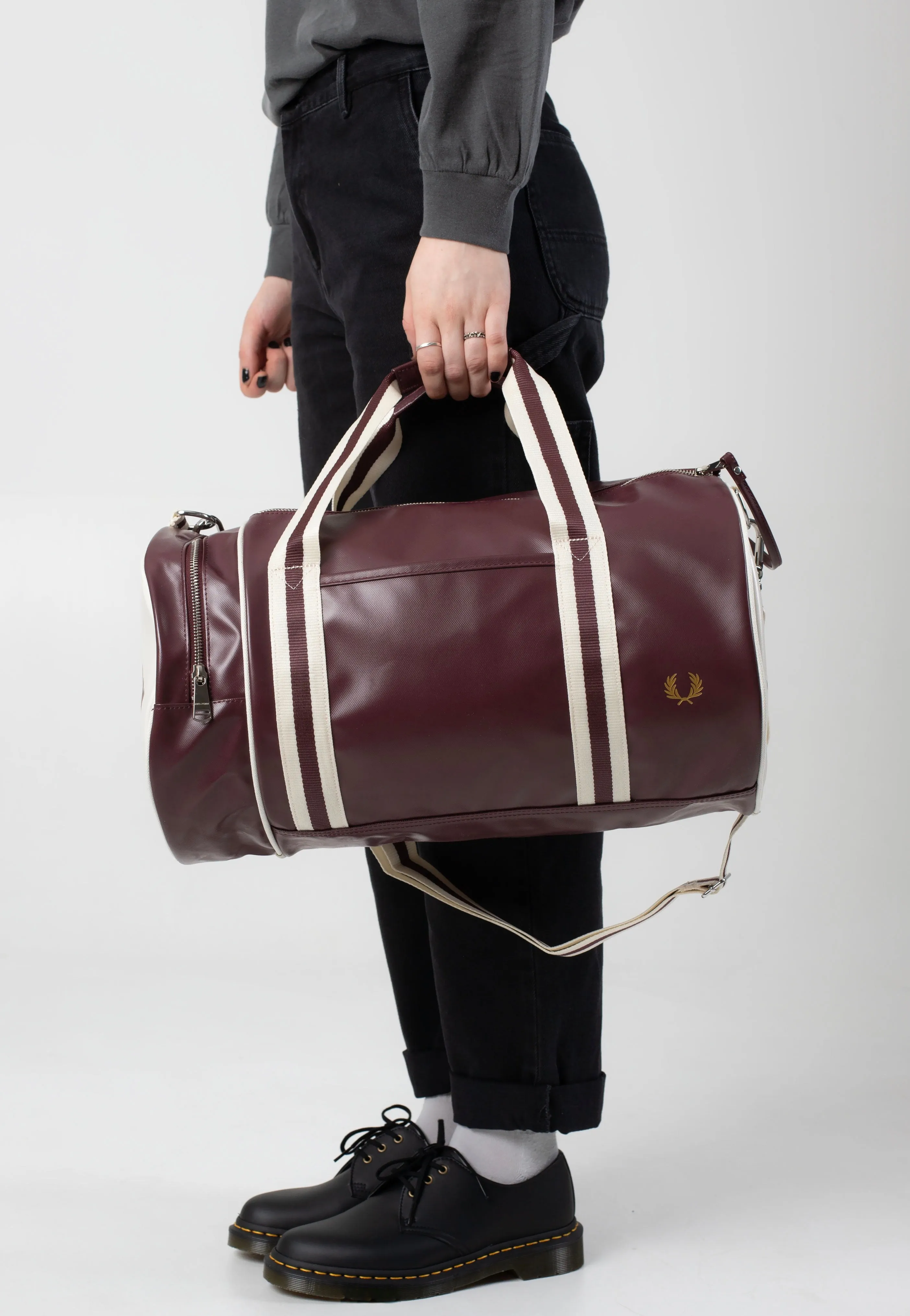 Fred Perry - Classic Barrel Oxblood/Ecru - Dufflebag