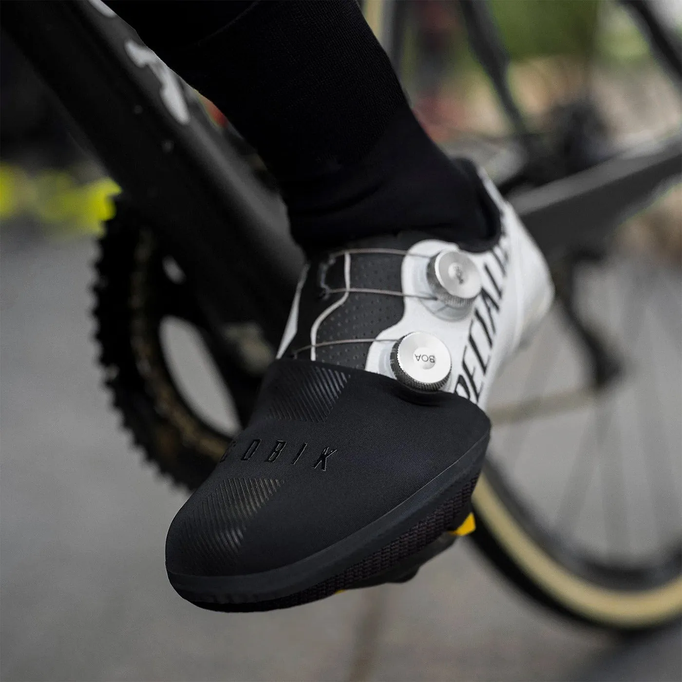 Gobik Defender toe warmer - Black