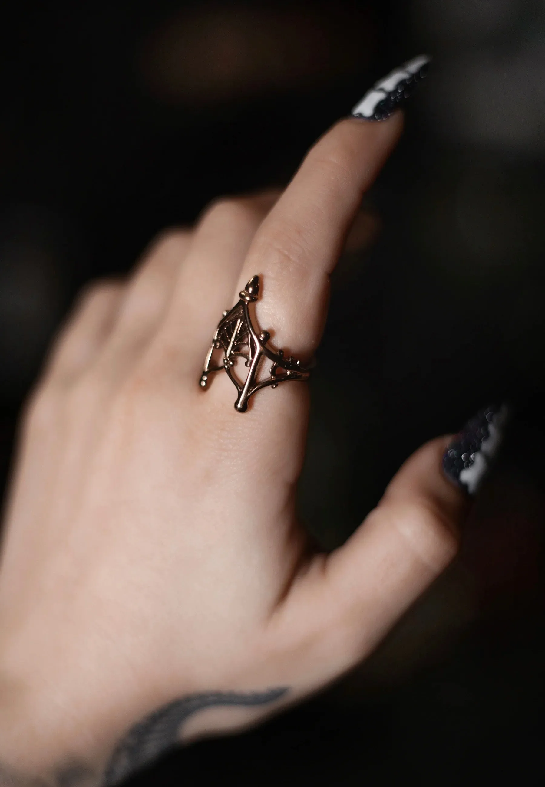 Lively Ghosts - Sacred Arches - Ring