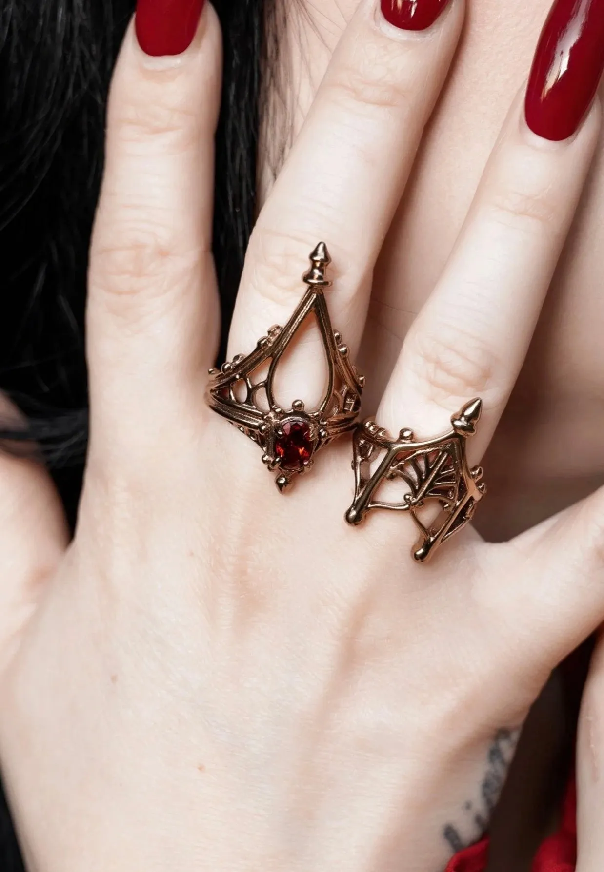 Lively Ghosts - Sacred Arches - Ring