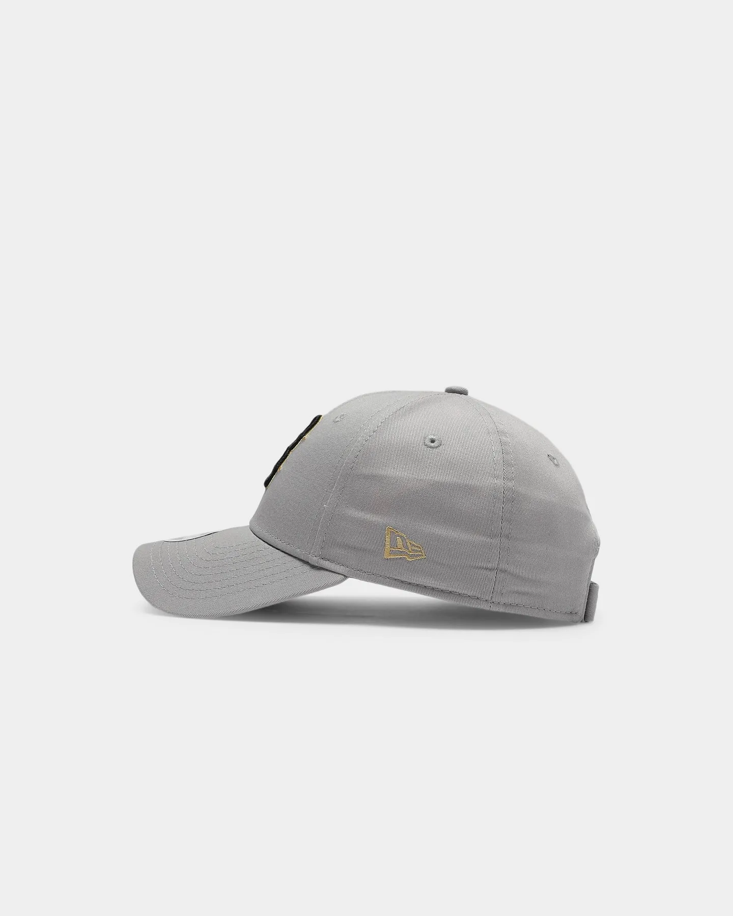 New Era Women's Boston Red Sox 9FORTY GLD HT Strapback Grey