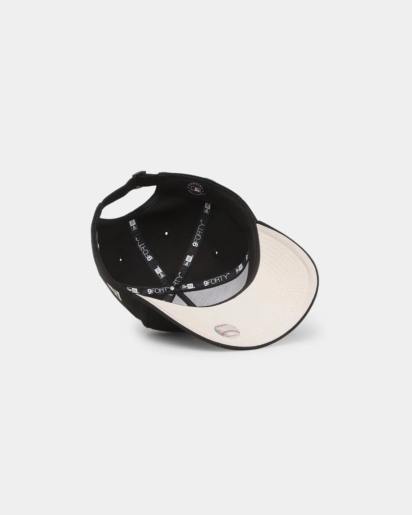 New Era Women's New York Yankees 'Black Stone' 9FORTY A-Frame Strapback Black/Stone