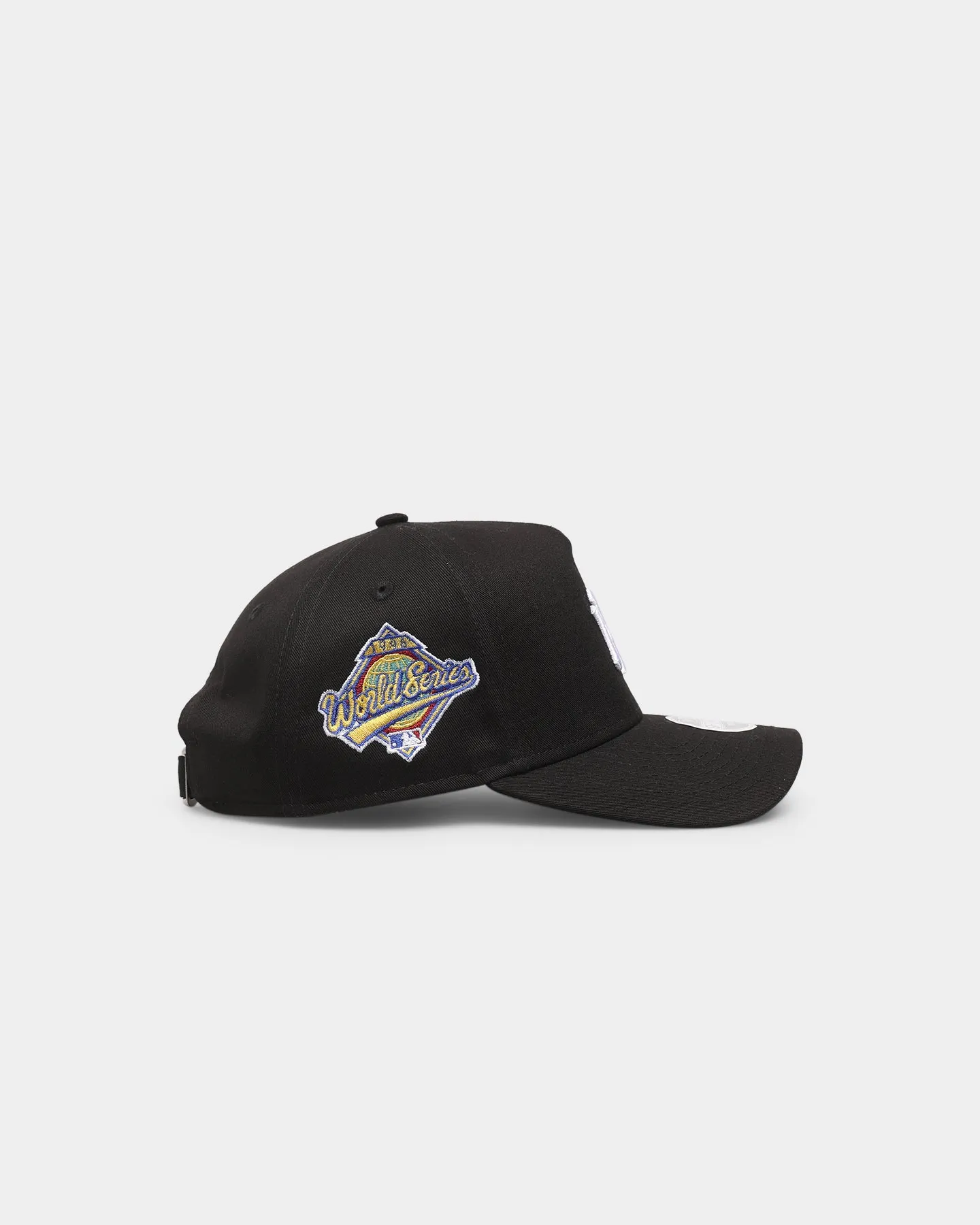 New Era Women's New York Yankees "Black & White World Series" 9FORTY A Frame Black/White