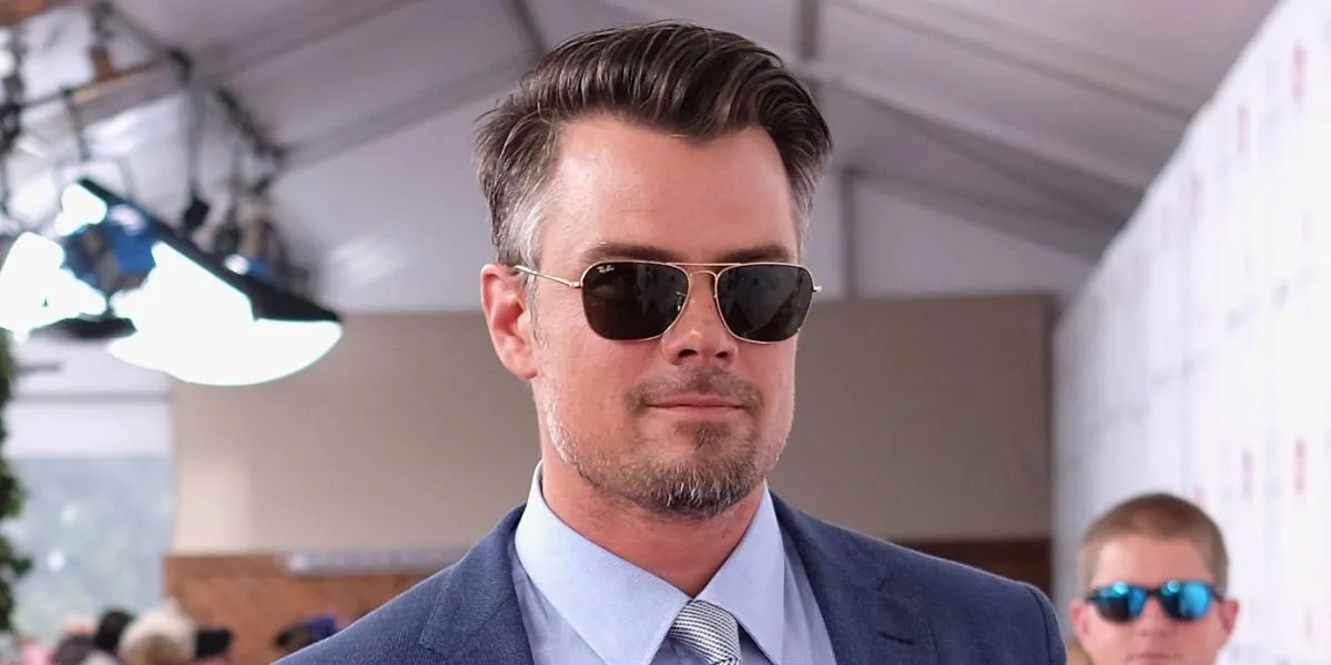 Ray-Ban Caravan RB 3136 181 - As Seen On Chris Hemsworth & Noel Gallagher
