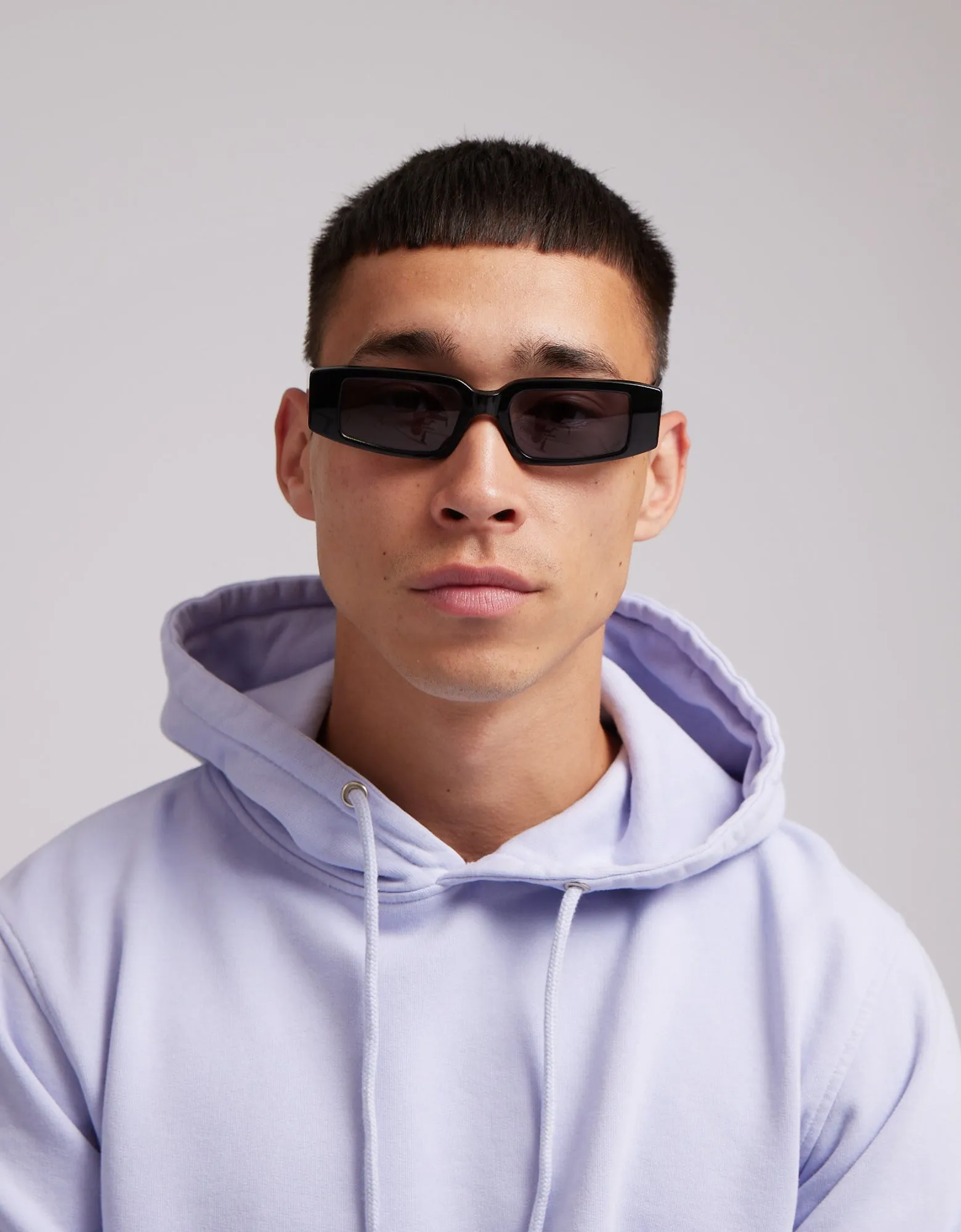 Sunglass 05 - Deep Black Solid - Lavender