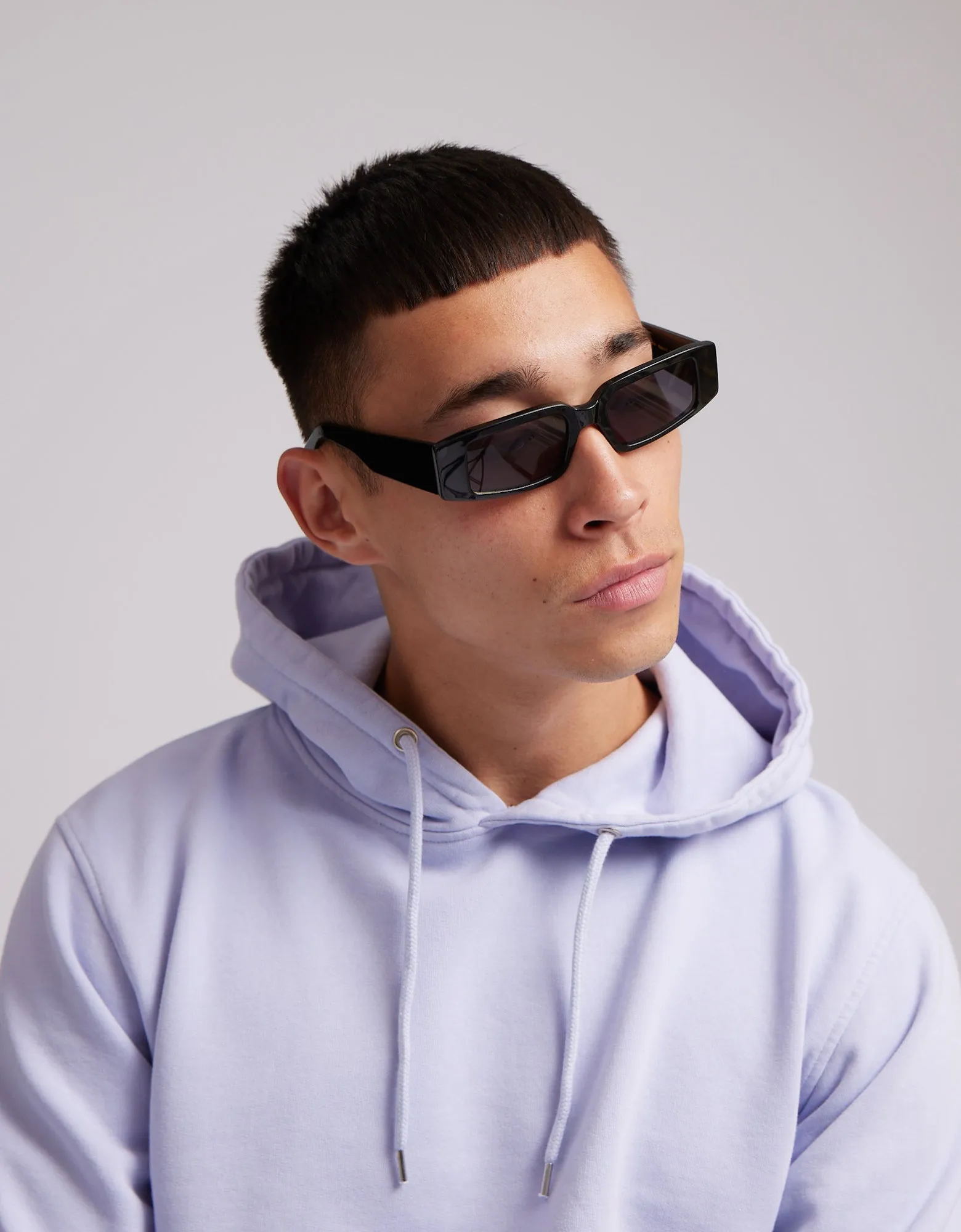 Sunglass 05 - Deep Black Solid - Lavender