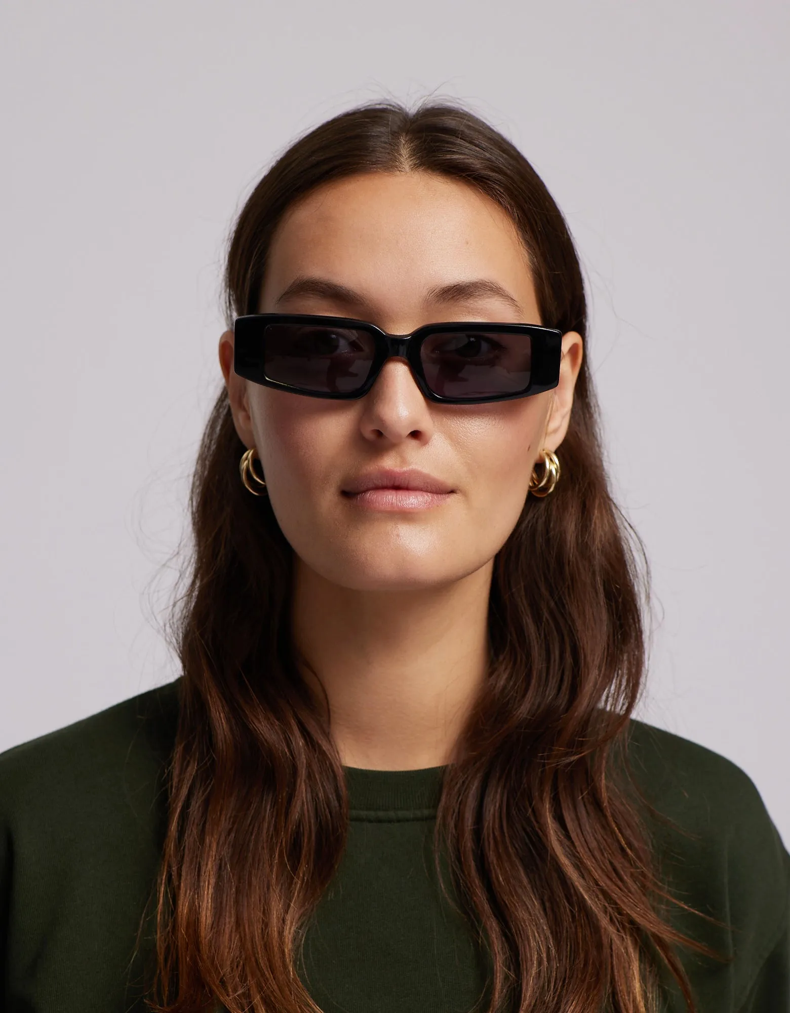 Sunglass 05 - Deep Black Solid - Lavender