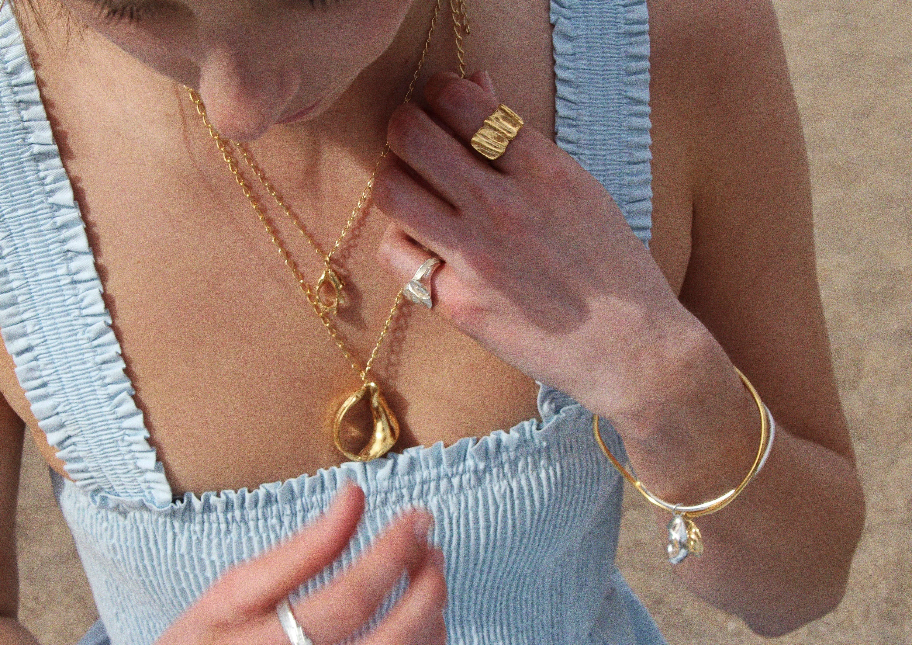 The Scallop Imprint Ring - Gold Vermeil