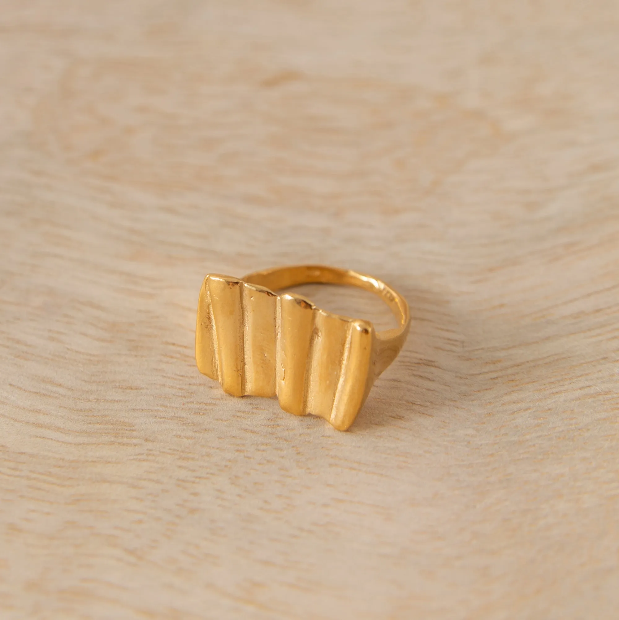The Scallop Imprint Ring - Gold Vermeil