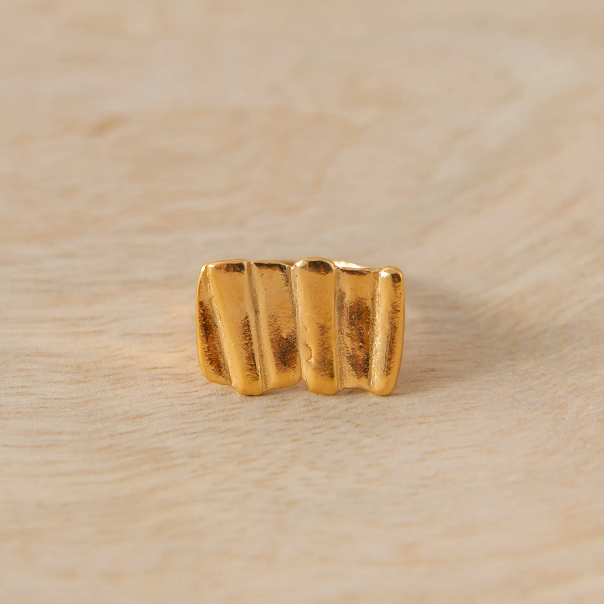 The Scallop Imprint Ring - Gold Vermeil