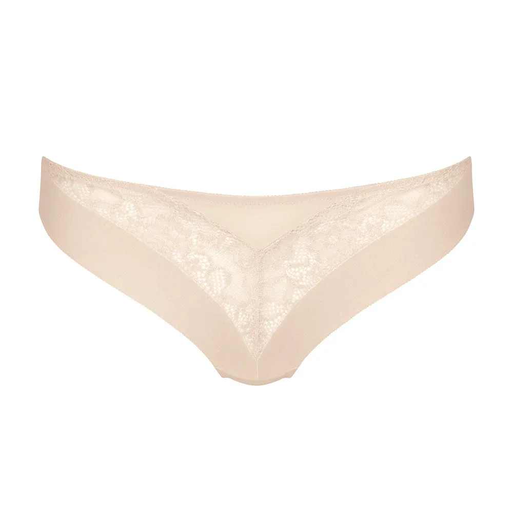 Triumph Vivid Spotlight Brazilian